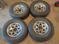 265/75 R16 Sommar däck till en Mitsubishi L200