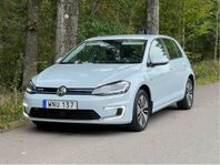 Volkswagen E-Golf  35,8 kwh, OBS - 3600 mil