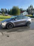 Tesla Model Y Performance med autopilot 