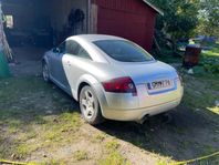 Audi TT Coupé 1.8 T 