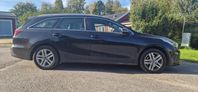 Kia CEED Sportswagon 1.6 B-KAMERA/NAVI/Vinterdäck