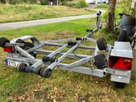 Tiki Trailer BT 1000b