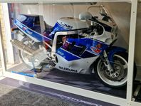 Mycket fin unik  GSX-R 750 