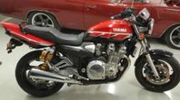 Yamaha XJR 1300