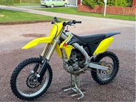 Suzuki RMZ 250