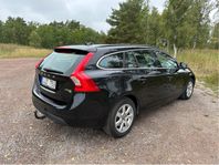 Volvo V60 D2 Momentum -12