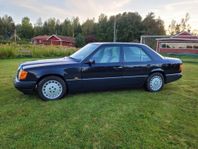 Mercedes W124 E200