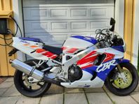 CBR 900 RR