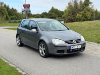 Vw golf 5 1.6 ny besiktad ny servad 2005