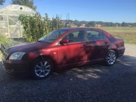 Toyota Avensis Sedan 2.4 D-4 VVT-i defekt gds bil