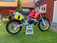 Honda cr 250. 1990