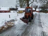 Kubota L185 med Hydraulisk Svängbart snöblad