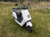 Elmoped Niu M1 sport - trasigt batteri