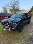 Dodge Ram 1500 Crew Cab 5,7 V8 HEMI REBEL Rambox