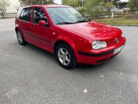 Volkswagen Golf 1.6 Ny Besiktad 