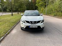 Nissan Qashqai 1.2 DIG-T 360° Panoramatak Dragkrok SoV däck