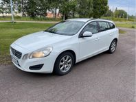 Volvo V60 T4 Kinetic Euro 5 obs! Motor behöver bytas