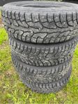 Dubbdäck Hankook 215/70 R16 + Mitsubishi fälgar 16 tum 