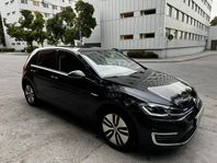 Volkswagen E-Golf 35.8kWh Pluspaket Nyservad