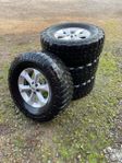 Nissan navara 305/70R17