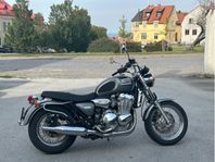 Triumph Thunderbird 900 