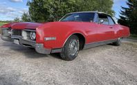 Oldsmobile Ninety-Eight cab 1967