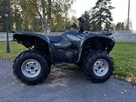 Fyrhjuling Yamaha 550 Grizzly med plogblad 