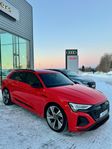 Audi Q8 55 e-tron quattro S Line full utr. (Momsad)