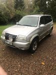 Suzuki Grand Vitara XL-7 2.7 V6 4WD