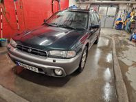 Subaru Legacy Outback 2.5 4WD. nybes.ny kam