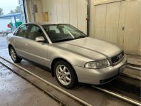 Audi A4 Sedan 1.8 T quattro (12.000 mil