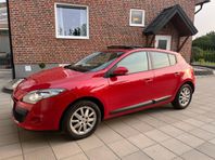 Renault Mégane 1.5 dCi 5-dörrars Pano GPS 