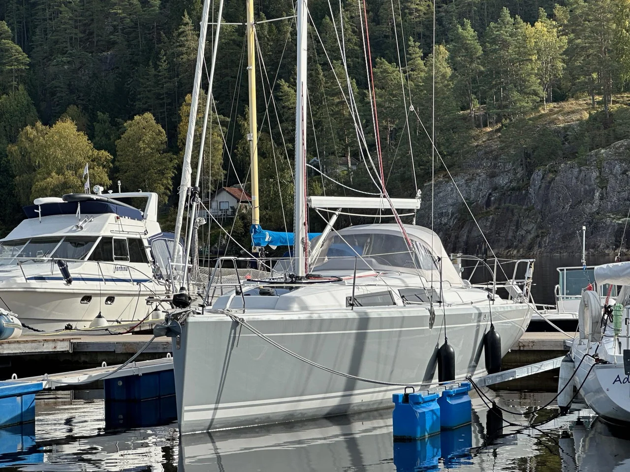 Hanse 315 välvårdad med en ägare och sparsamt använd image