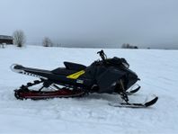 Skidoo summit 850 -18 270mil 