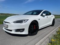 Tesla Model S Performance Ludicrous+ Raven