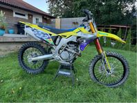 Suzuki rmz 250