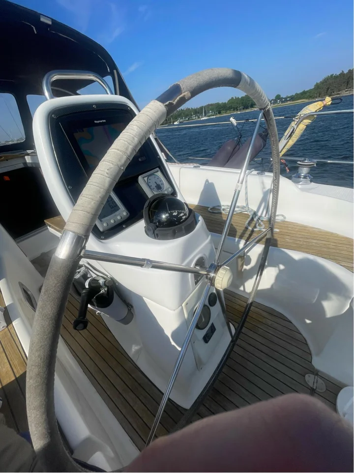 Bavaria 33CR 2007 image