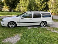 Volvo V70 2.5 A-traktor 