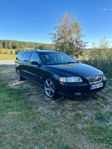 Volvo V70 2.4 -05