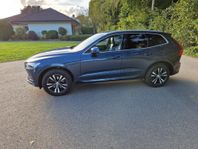 Volvo XC60 B5 Momentum Advanced SE II 
