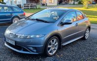 Honda Civic 1.8 i-VTEC Sport GP-paket drag nybes nyservad