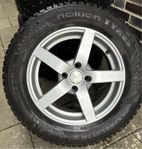 Dubbdäck 215/60R16 på aluminiumfälg