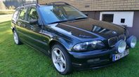 BMW 320 i Touring E46 -01