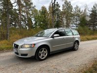 Nybesiktigad Volvo V50 2.0 