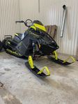 Polaris 850 RMK Khaos slash 146