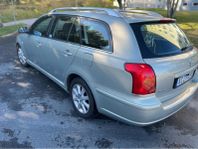 Toyota Avensis Kombi 2.4 D-4 VVT-i