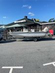 Boston whaler 190 outrage 