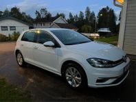 Volkswagen Golf 1.0 TSI DSG Automat /Drag /Värmare / Kamera 