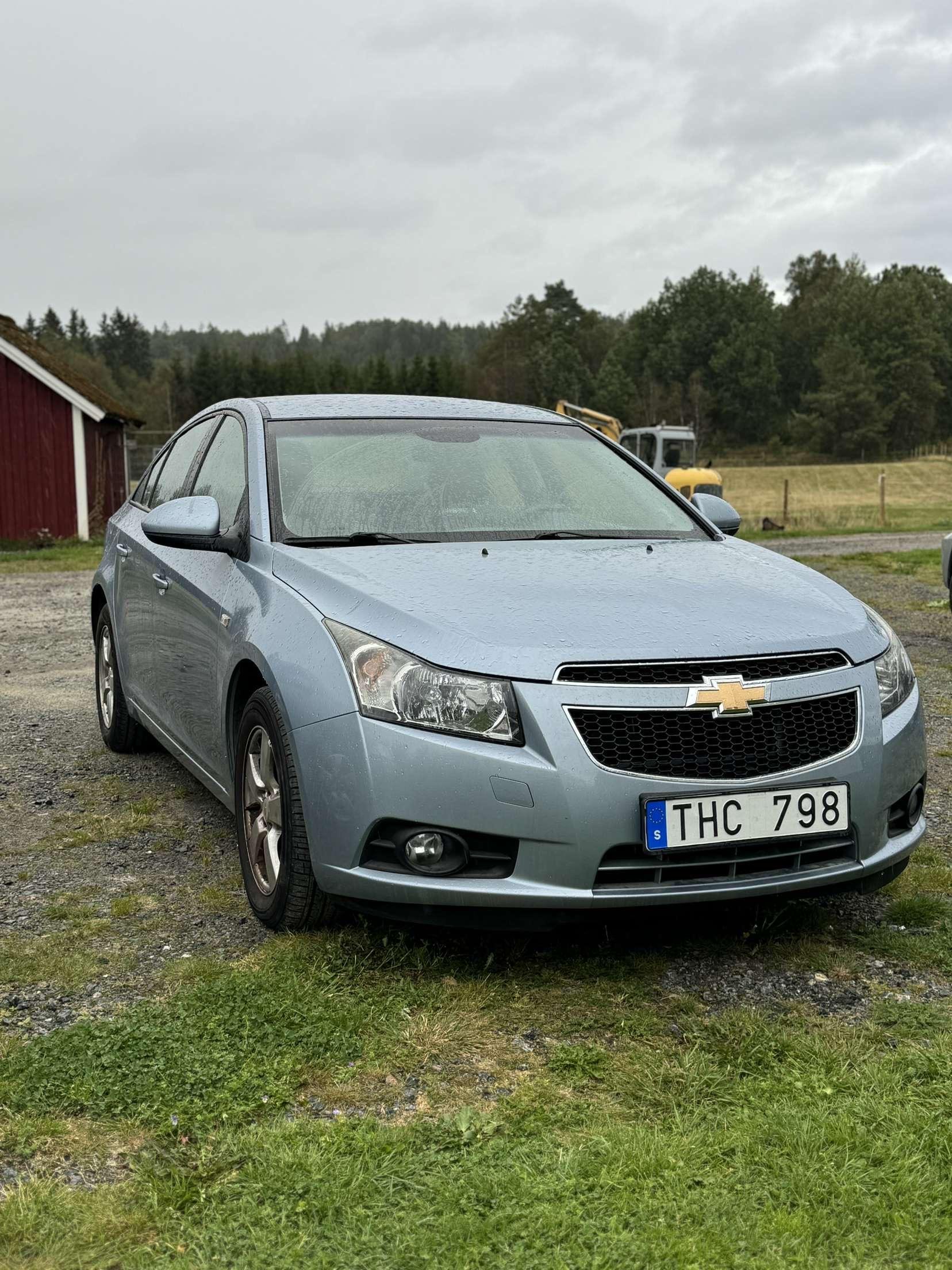 Книга по ремонту и эксплуатации Chevrolet Cruze