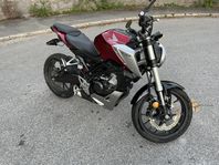 Honda CB125R